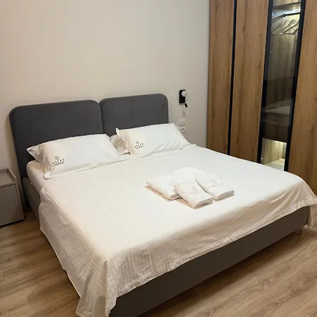 Aparthotel Selez & Durres